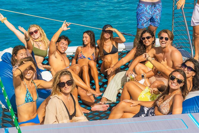 Board from Waikiki Beach for Aloha Hour Sail on Hwea Catamaran - Drinks and Aloha Hour Atmosphere