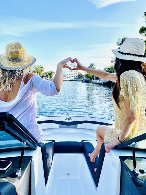 Boat Rental with Captain in Miami Beach - up to 6 people - Customizable Route with a Private Captain for a Hassle-Free Experience