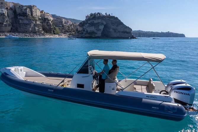 Boat Tour along the Coast of the Gods with Snorkeling - The Boat: Comfort and Capacity