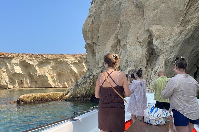 Boat tour in Pillirina, sea caves and Ortigia and prosecco - Visiting the Sea Caves in the Plemmirio Marine Protected Area