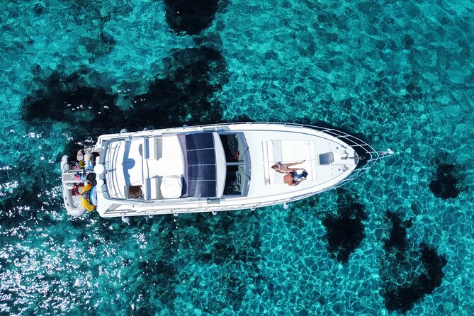 Boat tour Porto Cervo - Maddalena archipelago - Exploring Cala Granara on Spargi Island