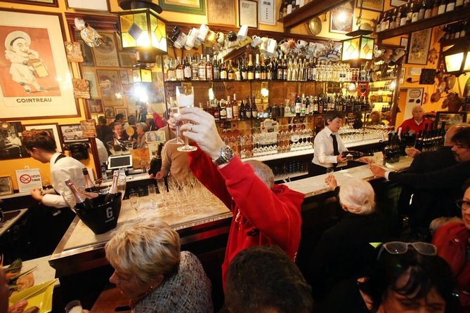 Bologna Wine Tasting In wine shop with a local - The Charm of Bologna’s Oldest Wine Inn