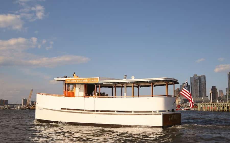 Boston: Harbor Cruise on 1920s-Inspired Yacht - Choosing Between Daylight and Sunset Cruises