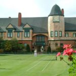 Boston to Newport Small-Group Day Trip with Breakers & Marble House Admission - Newport’s Historic Landmarks: St. Mary’s Church and Touro Synagogue