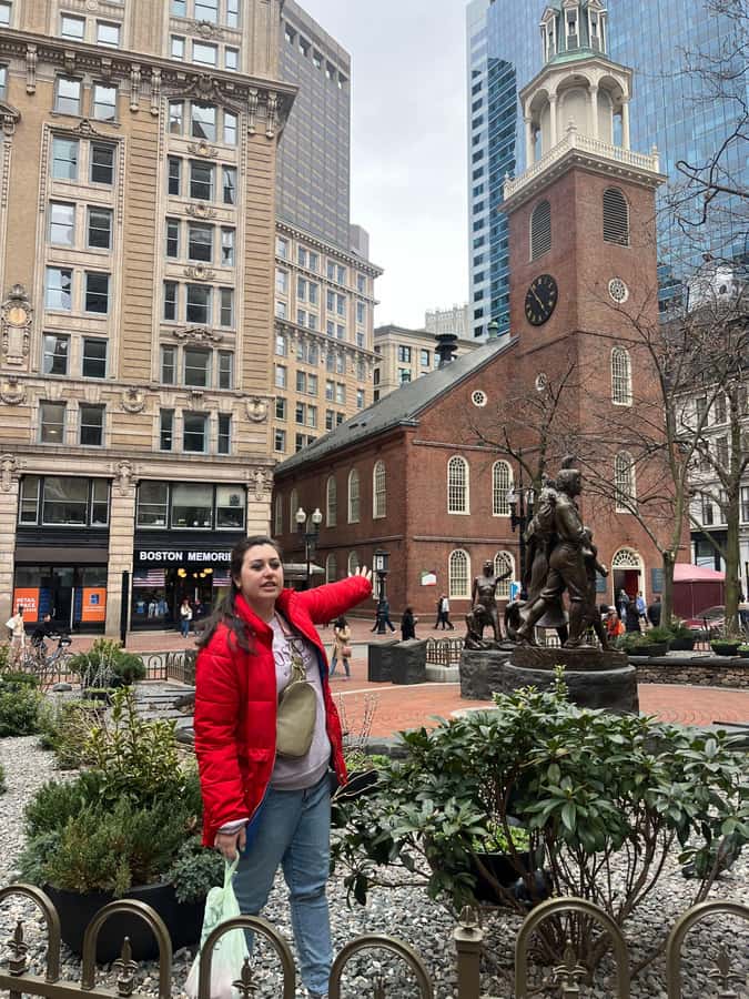 Boston's Freedom Trail: A Revolutionary Walking Tour - Walking Through Boston’s Historic Sites