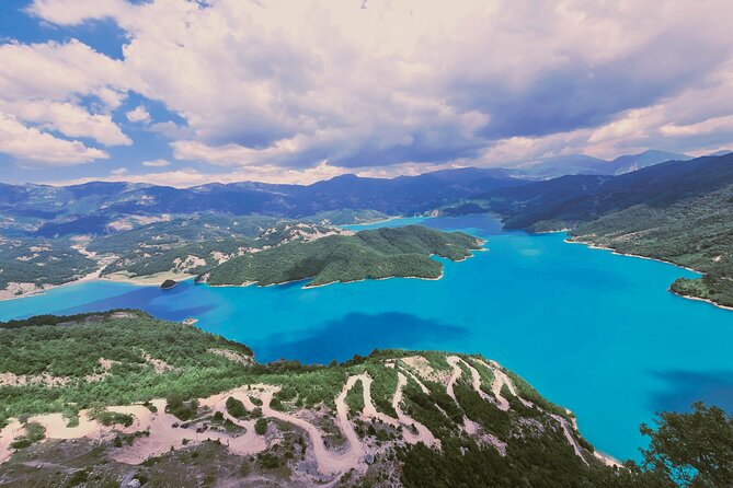 Bovilla Lake And Gamti Mountain Hiking Day Trip From Tirana - Bovilla Canyon: First Photo Stop