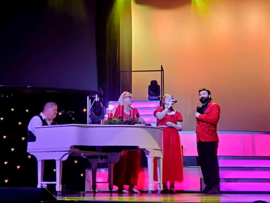 Branson: Southern Gospel Sundays at Americana Theatre - Americana Theatre: Heart of Branson’s Entertainment Scene