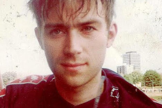 Britpop Camden: A Self-Guided Audio Tour in London - Camden Town: The Buzzing Market and Fashion Hub