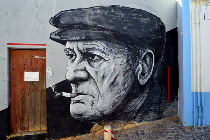 Brodie's Historical and Fun Lagos Walking Tour - Exploring Lagos’ Old Town in Depth