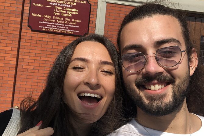 Brooklyn, NY: Echoes of the Painted Streets Exploration Game - Starting Point in Williamsburg at 175 Broadway