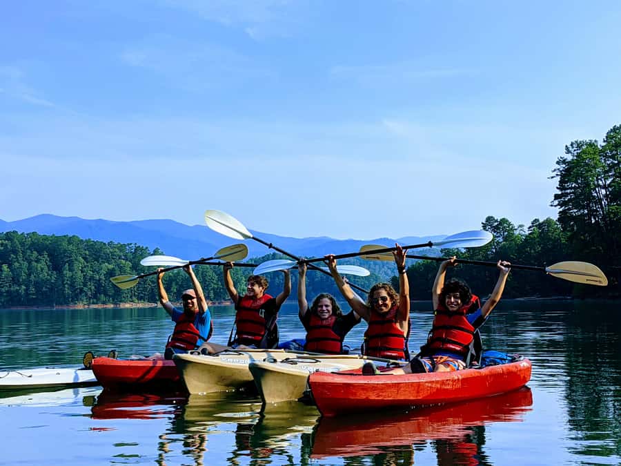 Bryson City: Guided Sunset Kayaking Tour on Fontana Lake - Kayaking on Fontana Lake at Sunset: A Unique Experience