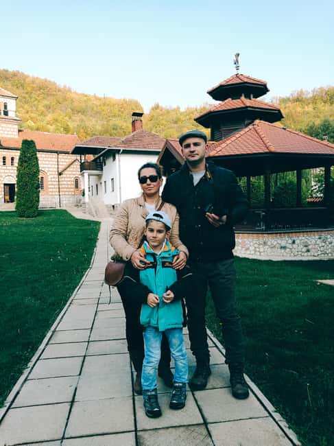 Bucharest: Draculas Castle, Pele Castle & Braov Tour - From Bucharest to Pele Castle in Sinaia