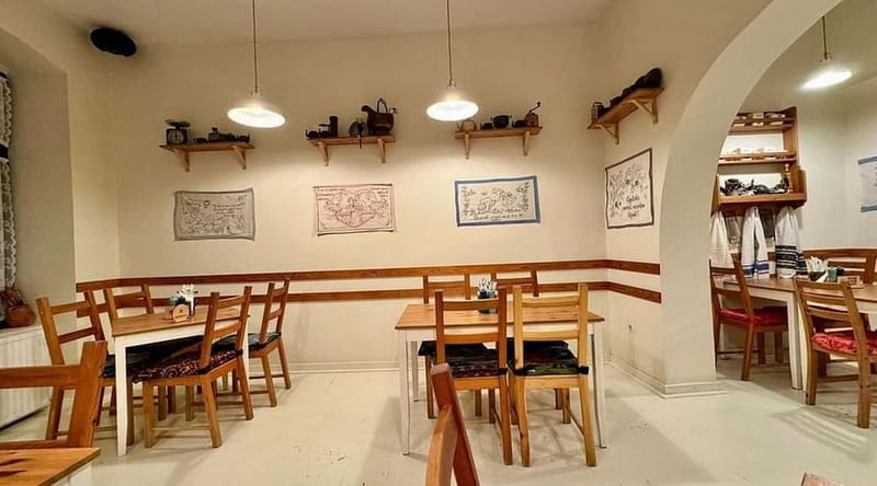 Bucharest: Traditional Romanian Lunch Experience - The Charm of a Hidden Bucharest Restaurant