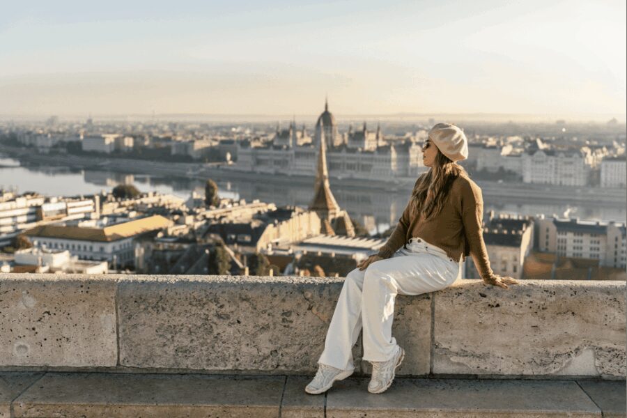 Buda Castle: Private photoshoot with a local guide - Starting Point at Szentháromság Square