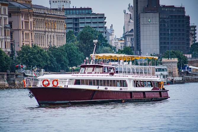 Budapest Cruise with Audio Guide  Day, Sunset and Night Option - The Gellért Hill and Thermal Bath Views