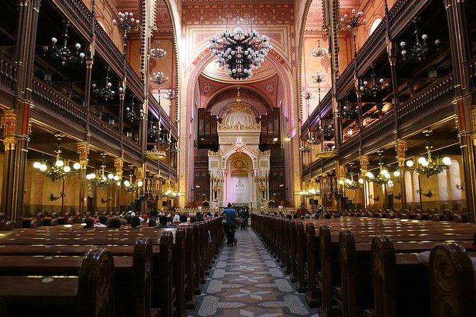 Budapest Jewish Heritage Tour & Synagogue Ticket - Exploring the Jewish Museum and Archives