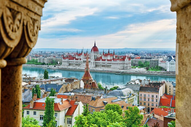 Budapest Scavenger Hunt and Highlights Self-Guided Tour - Start at Liberty Square in Budapest’s Historic Heart