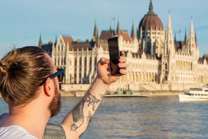 Budapest Sunset Danube Cruise with Unlimited Prosecco - The MS Stadt Wien: A Comfortable and Stylish Boat