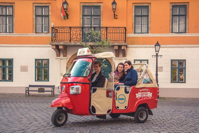 Budapest TukTuk Private Tour with Goulash Soup in the Downtown - Exploring Budapest’s Thermal and Cultural Hotspots