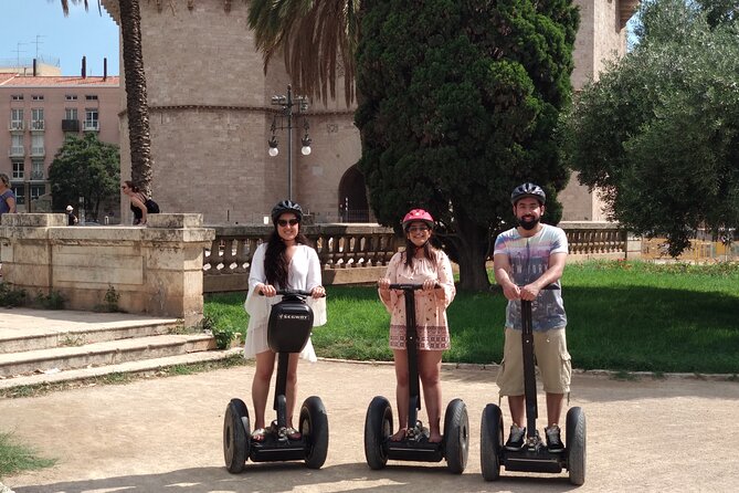 Cabecera Park Private Segway Tour - Exploring Cabecera Park and Its Scenic Lake