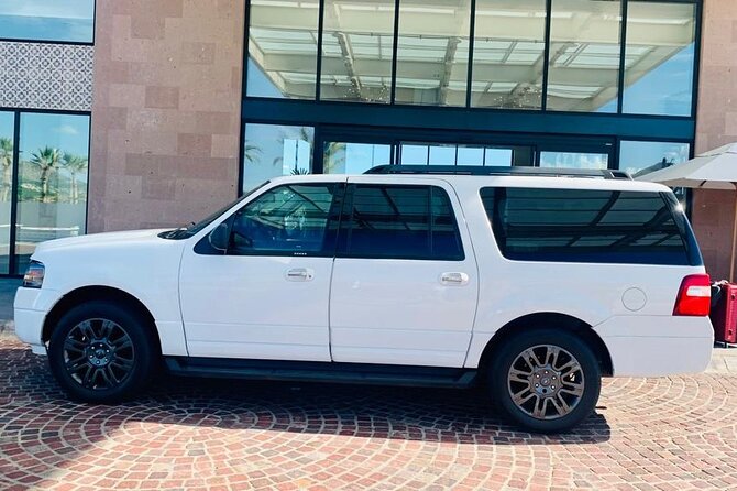 Cabo Private Transportation Airport to Cabo San Lucas Pacific Side, Nobu Hard Rock - The Comfort and Quality of the Vehicles