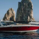 Cabo San Lucas Luxury Yacht to El Arco with Snorkeling Stop - Exploring El Arco and Lovers Beach by Sea