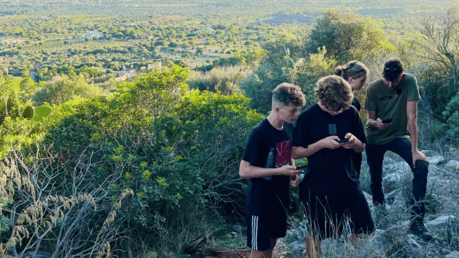 Cala Millor: "Cavemen", cave on a mountain,fun game and hike - Exploring the Mountain Cave and Viewing Points