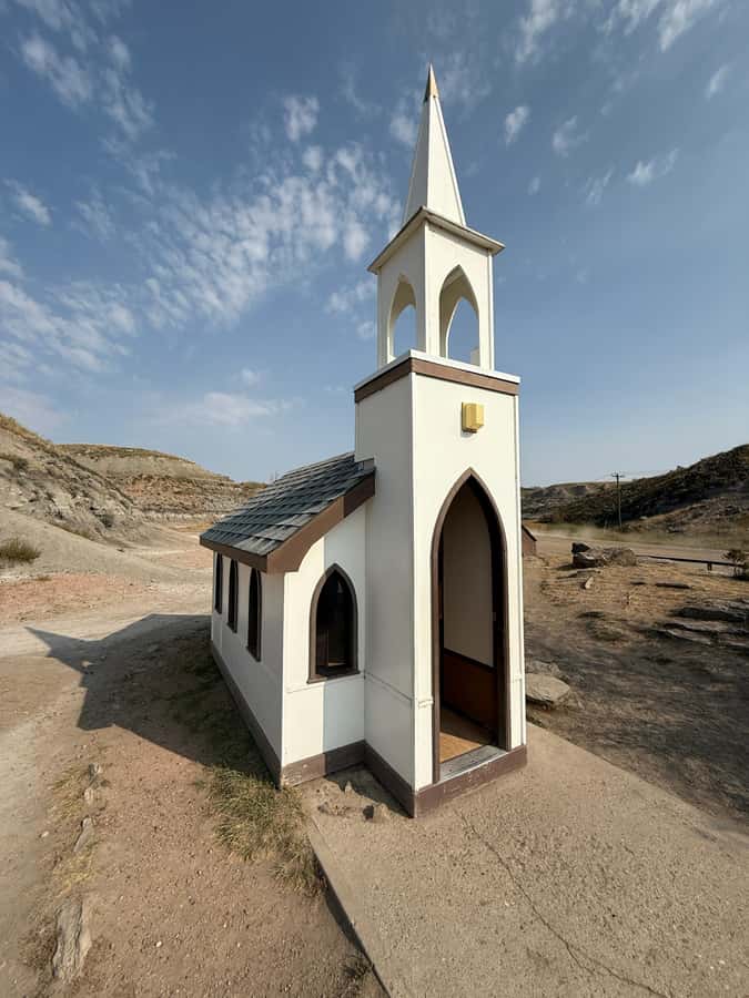 Calgary: Drumheller and Badlands Tour with Museum Entry - Exploring Horseshoe Canyon and Its Scenic Beauty