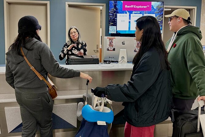 Calgary YYC Airport: Affordable Shared Shuttle to Banff & Canmore - Stops in Canmore and Banff for Maximum Convenience