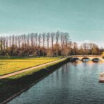 Cambridge Riverside Walk From Queens College to Trinity College - Scenic Walk Along the River Cam at the First Stop