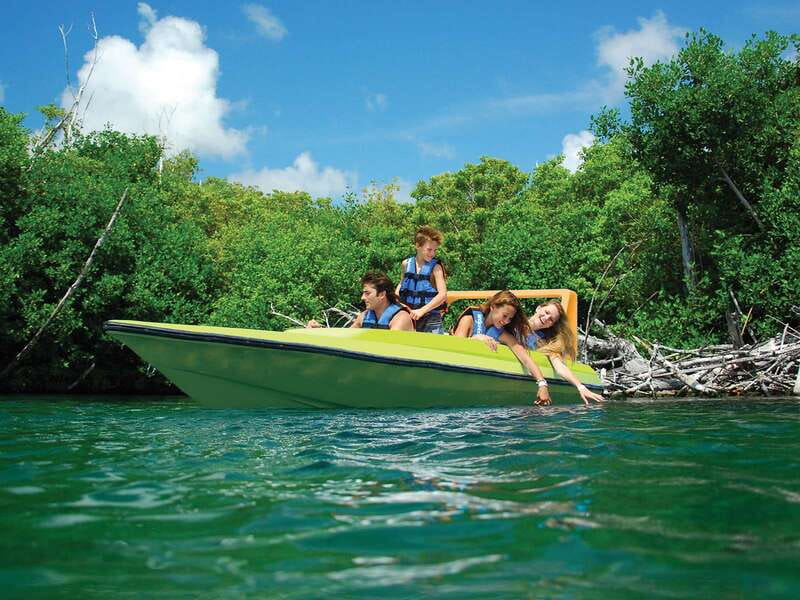 Cancun: 2Hour Speedboat Experience - The Excitement of Driving Your Own Speedboat in Cancun