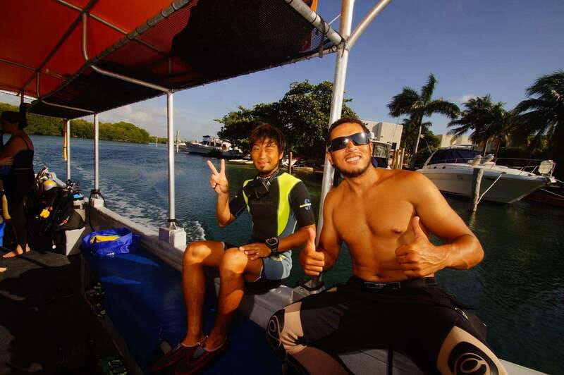 CANCUN: 2T REEF DIVES FOR CERTIFIED DIVERS - Convenient Meeting Location at Km 16.2 in Cancún