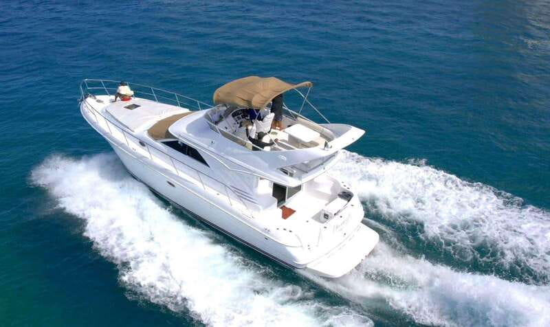 Cancun: Exclusive Sea Ray Express Bridge for 14 people - Starting Point and Meeting Options in Cancun