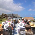 Cancún: Hop-on Hop-off Bus Tour with Submarine Trip - Starting Points and Meeting Locations in Cancún
