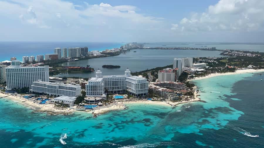 Cancun: Hotel Zone Helicopter Flight - The 40-Minute Flight Over Cancun’s Iconic Hotel Zone