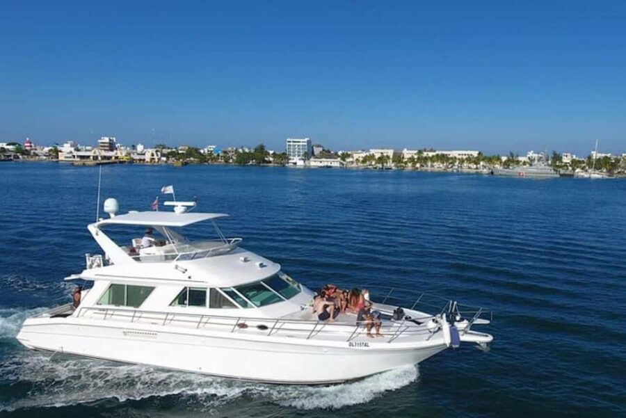 Cancun: Luxury Yacht Tour to Isla Mujeres Chef #GMBSR55FUN - Departure Point at Playa Mujeres Marina and Easy Check-In