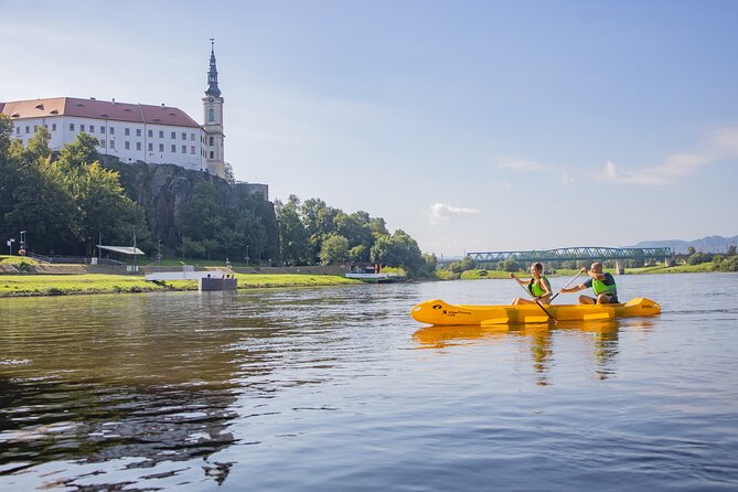 Canoeing on the Elbe river Dín to Schmilka - What the Canoeing Experience Includes