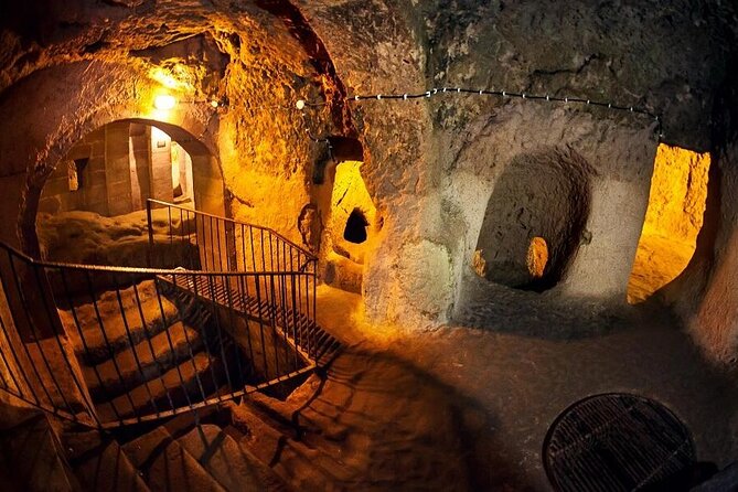 Cappadocia: Highlights Tour with Lunch & Entry Fees - Climbing to the Top of Uchisar Castle for Panoramic Vistas