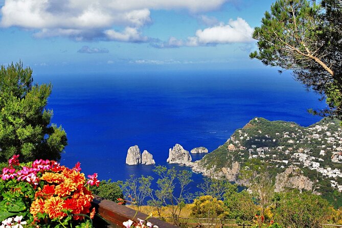 Capri Island Guided Boat Tour with Pickup from Naples - From Naples to Molo Beverello for the Boat Departure