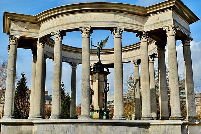 Cardiff's Civic Centre: A Self-Guided Audio Tour - Visiting the National Museum and Its Surroundings