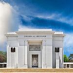 Cartagena: Barranquilla and Santa Marta All-Inclusive Tour - Santa Marta’s Beachfront and Lunch Stop