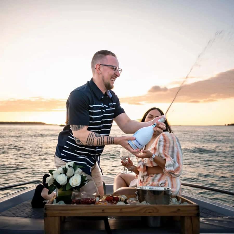 Cartagena: Private Sunset and Night Boat Tour - Starting Point at Galeón Bucanero and Meeting Details