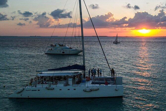 Catamaran Isla Mujeres Unlimited! Round Transportation From Riviera Maya - Departure and Pickup from Cancun or Riviera Maya Hotels
