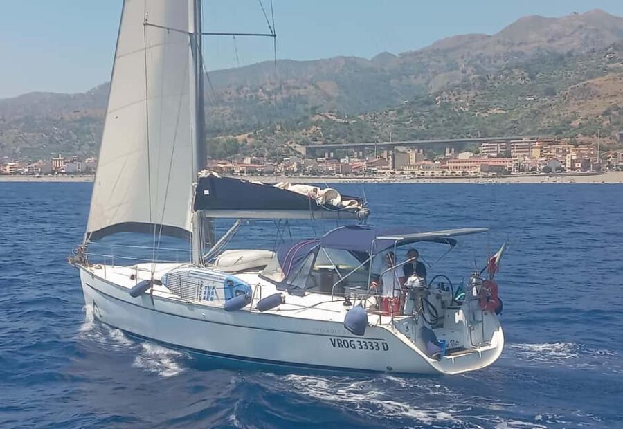 Catania: Boat tour with brunch and/or aperitif - The Starting Point at Catania Yacht Club