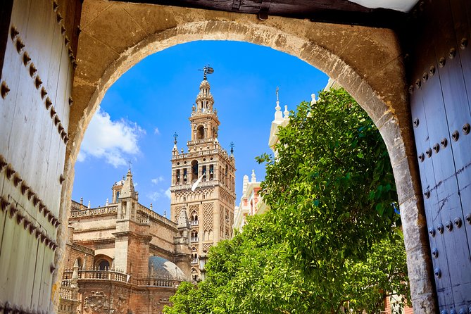 Cathedral, Alcazar and Giralda Guided Tour with Priority Tickets - Inside the Largest Gothic Cathedral in the World