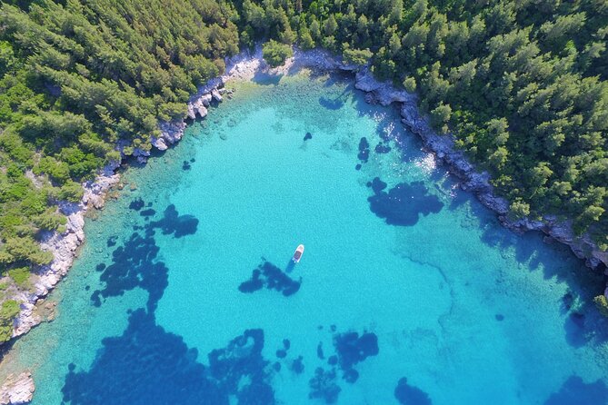Cave boat tour -All Inclusive - Exploring the Scenic Blue Cave and Nearby Coves