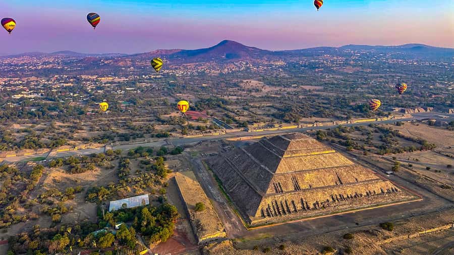 CDMX: Fly over Teotihuacán in a balloon and check out the Basilica of Guadalupe - Starting Point and Transportation Details in Mexico City