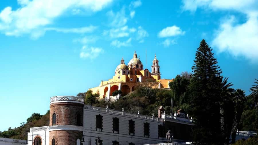 CdMx: Puebla & Cholula Tour. Culture, Food & Ancient Wonders - Exploring Cholula’s Ancient Pyramid and Archaeological Zone