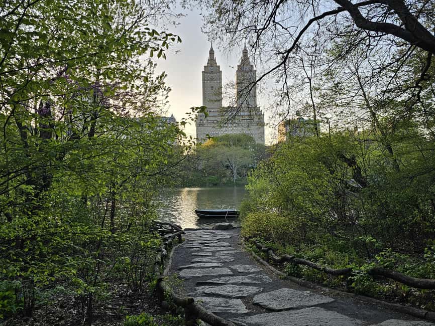 Central Park, NY: Nature, Architecture and Movie Scenes Tour - Starting Point at Grand Army Plaza and the Park’s Tranquil Entrance