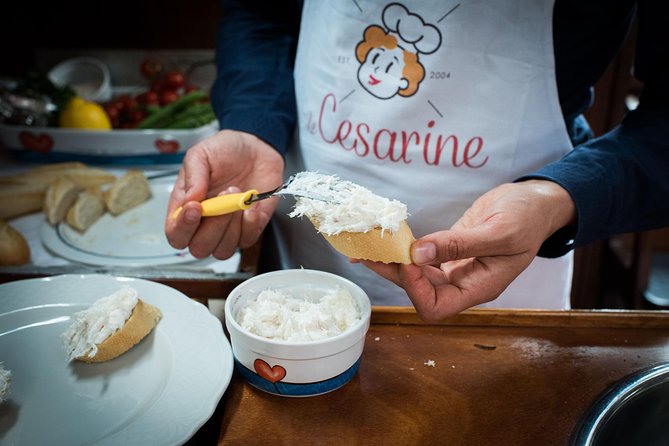 Cesarine: Market Tour & Cooking Class at Local's Home in Venice - Discover Venice’s Local Markets with the Cesarina